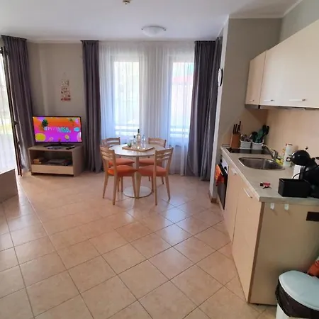 Royal Sun Holiday Апартамент